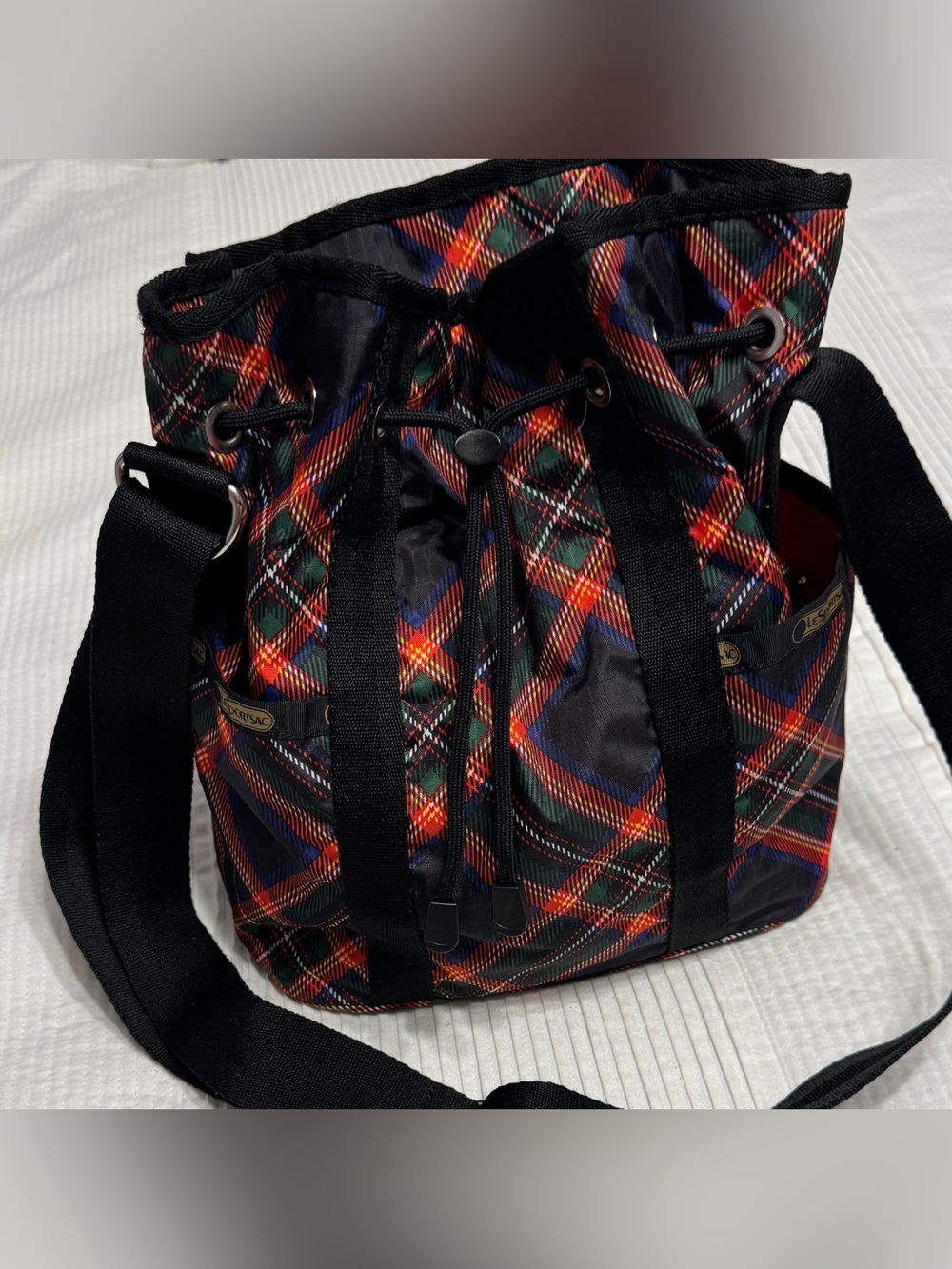 LeSportSac Drawstring Bucket Bag EUC